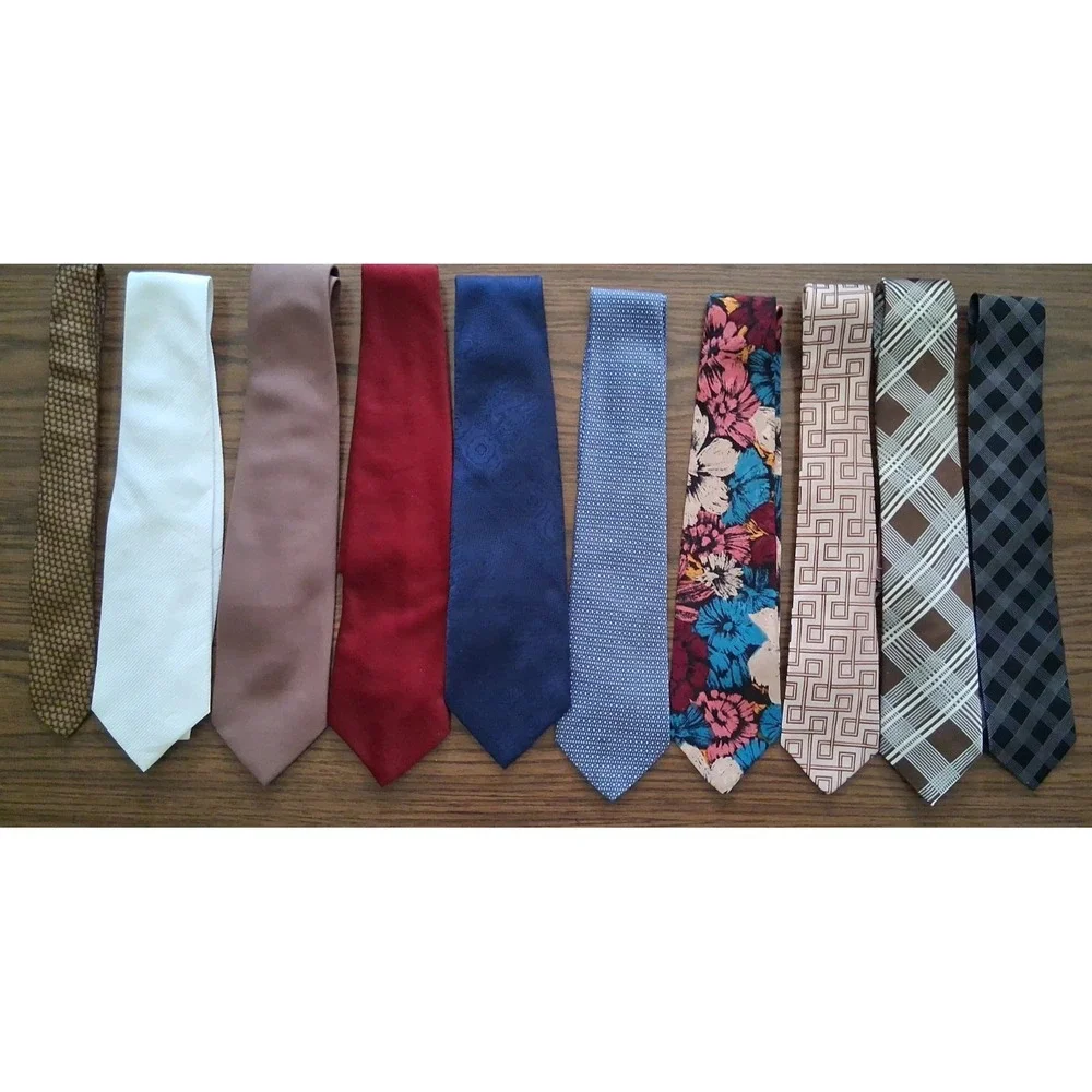 Lot of 24 Vintage 1950s 60s 70s 80s Neckties Rockabilly Cravats Assorted Ties